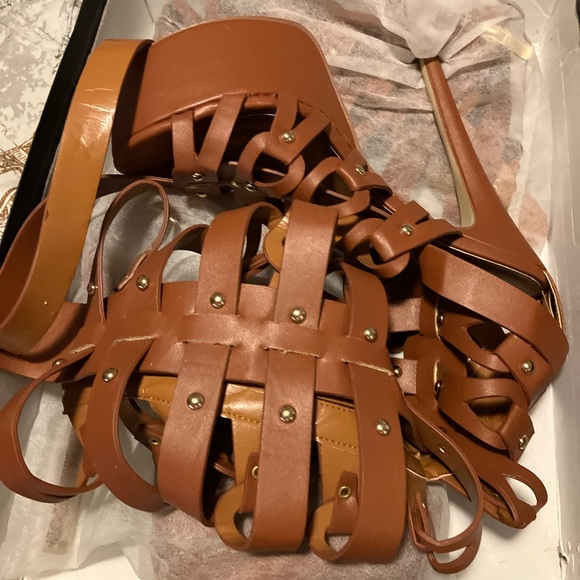 6” platform “Princess Leigh’s” knee high Sandle boots. - Picture 4 of 4